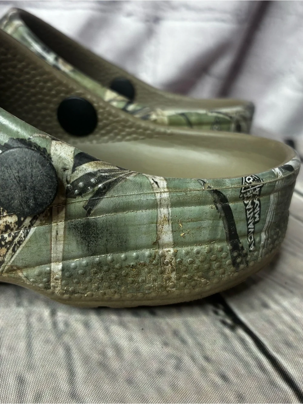 5/$20 Crocs Junior Camo Hunting Fishing Outdoor Casual Slip On‎ Clogs Sz 1 AS IS